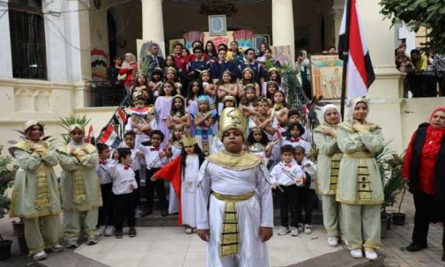 من «قصر الدوبارة» إلى «الجيزة».. محافظ القاهرة يشارك الطلاب طابور الصباح احتفاءً بافتتاح المتحف المصري الكبير