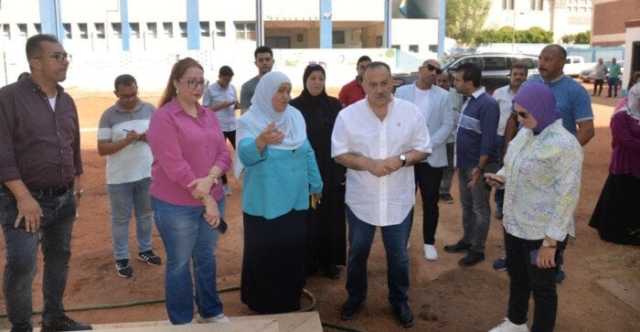 محافظ أسيوط يشهد تدريب عملي لطالبات الثانوية الصناعية على أعمال السباكة الخفيفة