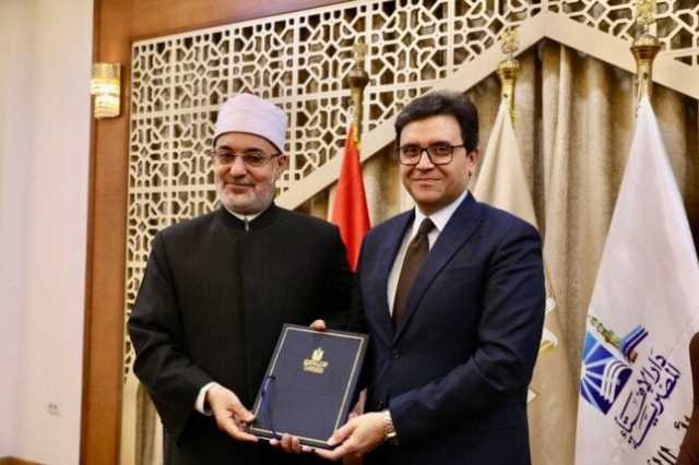 لتعزيز الوعي وبناء الإنسان المصري.. توقيع بروتوكول تعاون بين «الإفتاء» و«الثقافة»