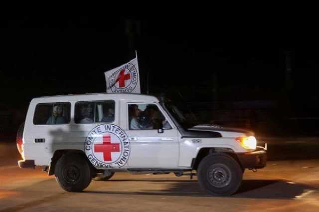 عاجل.. جيش الاحتلال: الصليب الأحمر يتسلم جثماني محتجزين اثنين جنوب غزة