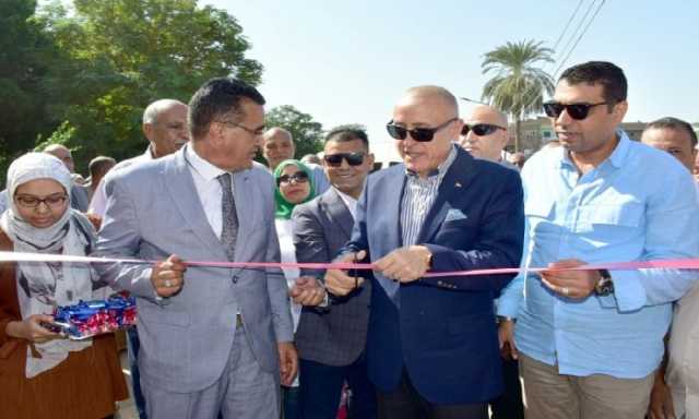 محافظ الأقصر يفتتح سوق اليوم الواحد بالبياضية