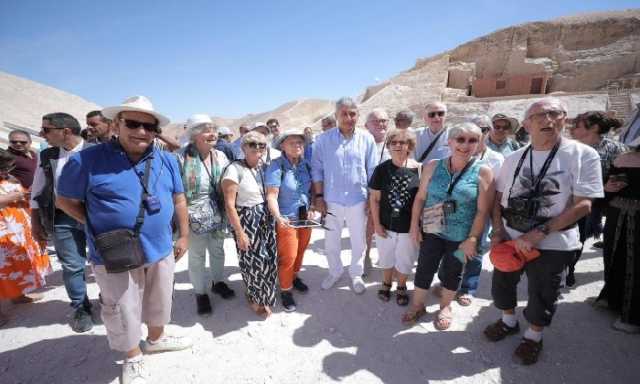 «معلومات الوزراء» يُبرز توقعات «فيتش» بنمو مستدام للسياحة المصرية وارتفاع الإيرادات في 2026