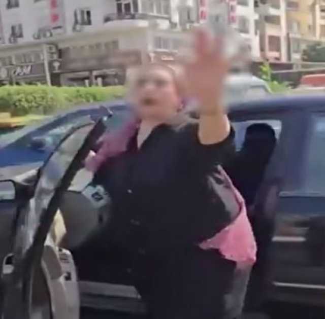 بسبب أولوية استخدام الـ ATM.. ملابسات فيديو تعدي سيدة على شخص بالقاهرة