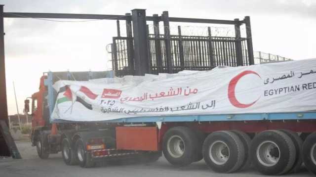 غزة تستقبل جثامين الشهداء.. والقوافل المصرية تواصل طريقها نحو القطاع