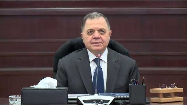 شيخ الأزهر يعزي وزير الداخلية في وفاة والدة زوجته