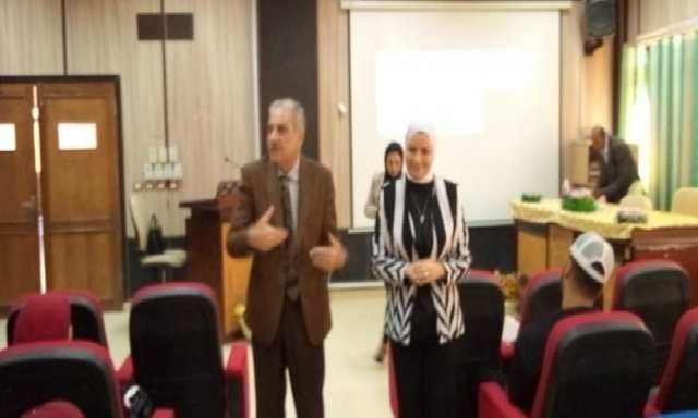 الأكاديمية الوطنية للتدريب تواصل فعالياتها بجامعة أسوان لتعزيز وعي الشباب ومسؤوليتهم تجاه المستقبل