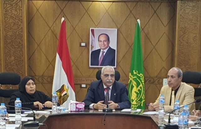 مدير تعليم القليوبية يبحث سبل تطوير التعليم المزدوج لتعزيز التنمية