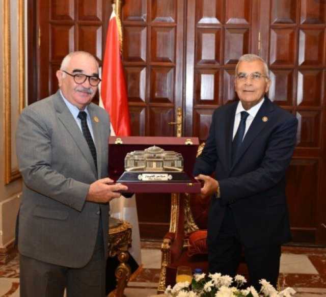 رئيس مجلس الشيوخ يستقبل رئيس هيئة قضايا الدولة