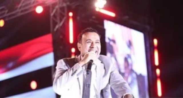 محمود الليثي يشعل حفل نهائي كأس السوبر المصري بالإمارات