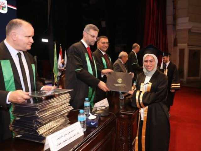 جامعة القاهرة تهنئ الطالبة بسمة الحسيني لاختيارها ضمن المشاركين ببرنامج «Google Summer of Code 2025»