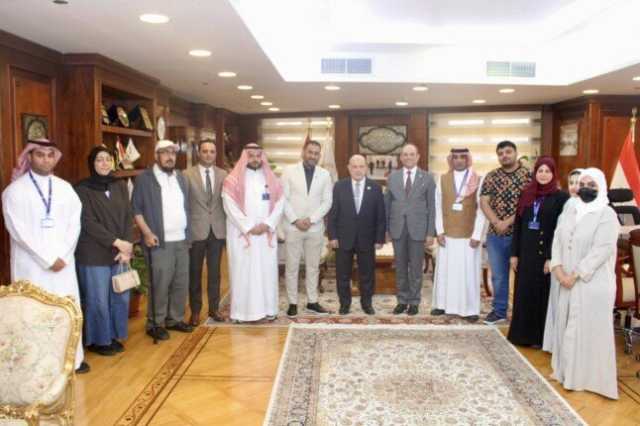 النيابة الإدارية تستقبل وفدًا من طلبة القانون بالجامعة الخليجية لتعريفهم برسالتها| صور