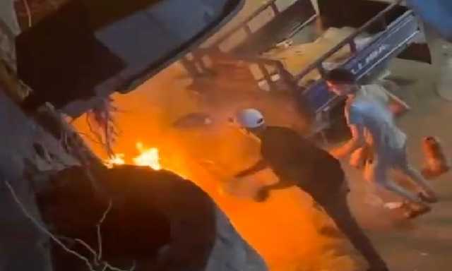 دون إصابات.. حريق هائل يلتهم مخزن حلويات بالفلكي في الإسكندرية