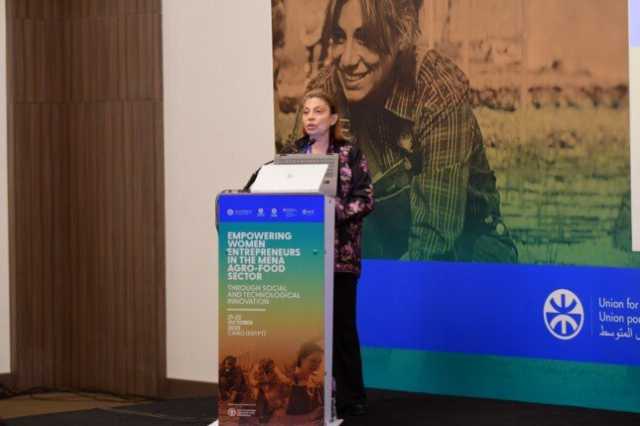 صندوق دعم الصناعات الريفية يشارك في حوار تمكين رائدات الأعمال بالأغذية الزراعية