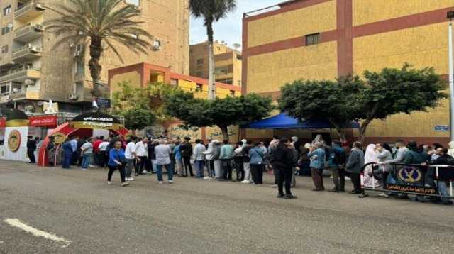 في أجواء هادئة ومنظمة.. إقبال كبير من الناخبين على اللجان بمدينة نصر