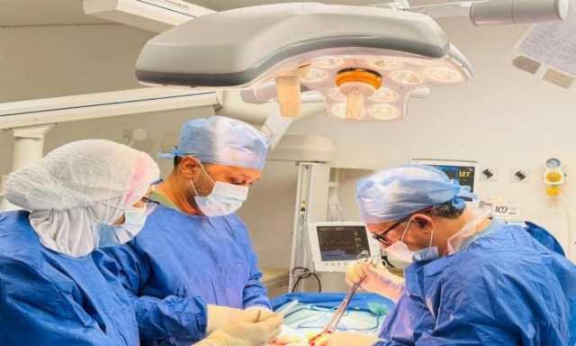 فريق طبي ببورسعيد ينقذ سيدة بعد عملية قيصرية والعثور على 8 فوط داخل بطنها