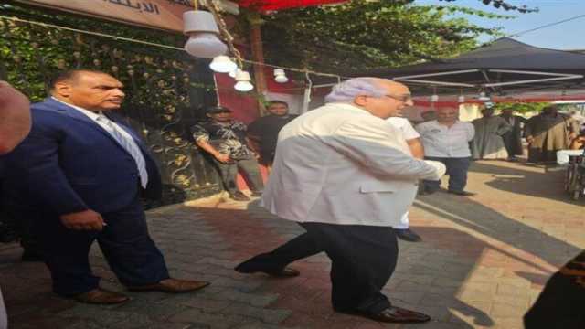 وزير الداخلية السابق يدلي بصوته في انتخابات مجلس النواب 2025