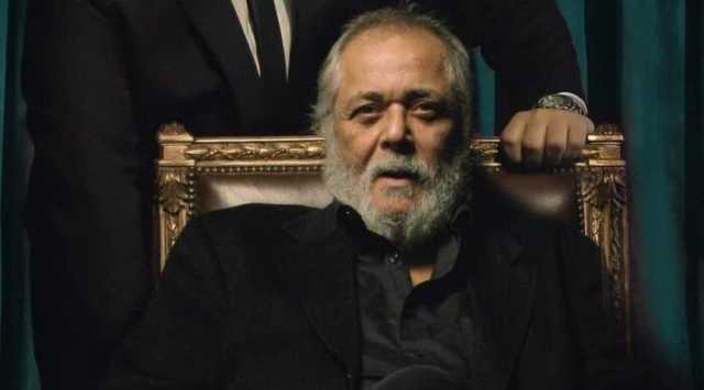 بدأ بـ«الدوامة» وسطع نجمه بـ«رأفت الهجان».. محطات صنعت مسيرة «الساحر» محمود عبد العزيز