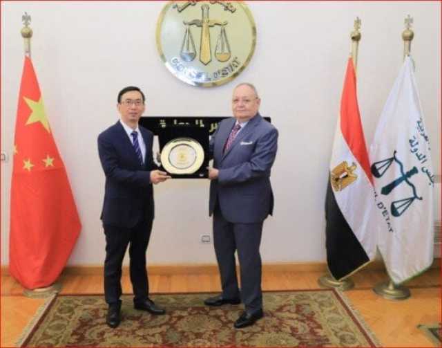 زيارة تاريخية لوفد المحكمة العليا بشنغهاي لتعزيز التعاون القضائي