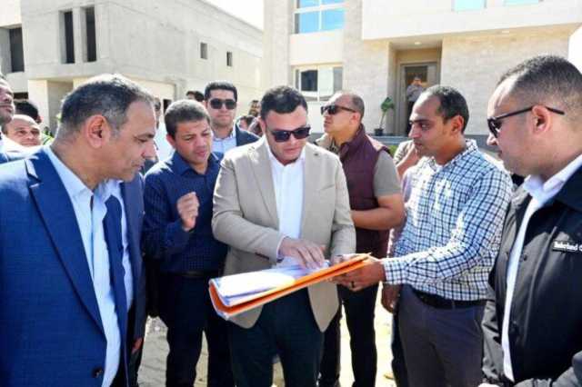 في بداية جولته اليوم.. وزير الإسكان يتفقد مشروعي M8 by the lake وبوغاز توصيل المياه لبحيرة نيو مارينا