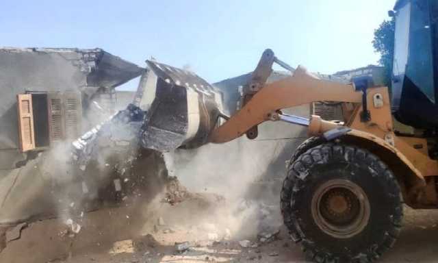 ضمن الموجة الـ27.. إزالة 504 حالة تعدٍ علي أراضى أملاك الدولة بأسوان