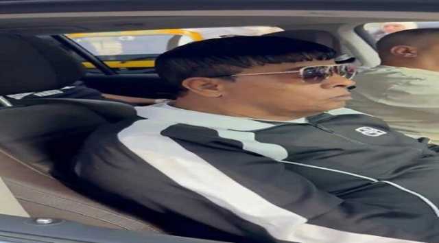 وصول عبد الباسط حمودة إلى جنازة المطرب الراحل إسماعيل الليثي «فيديو»