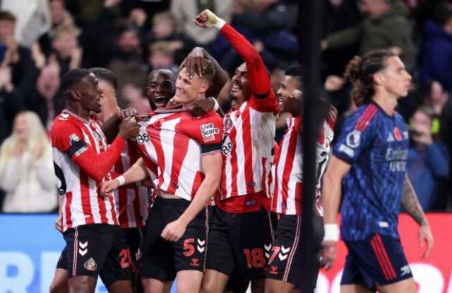 سندرلاند يتقدم على أرسنال في الشوط الأول بالدوري الإنجليزي الممتاز «فيديو»