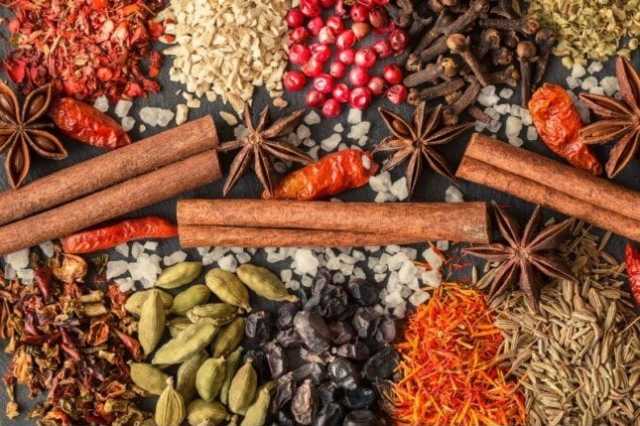 مصدرو التوابل والشاي في الهند يلتقطون الأنفاس بعد خفض الرسوم الأمريكية