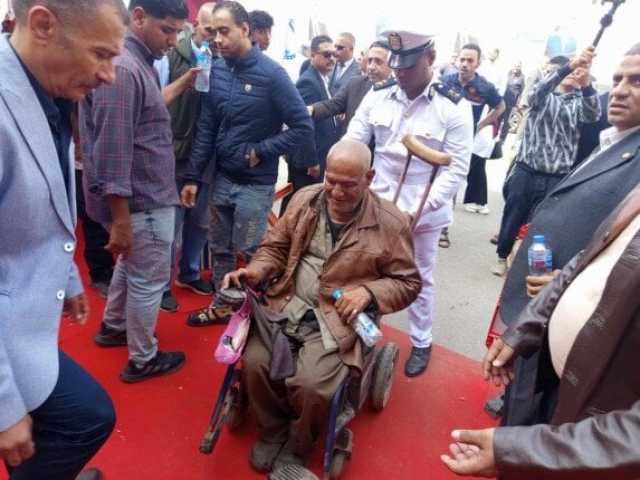 دور إنساني بارز لرجال الشرطة في مساعدة كبار السن وذوي الهمم بانتخابات النواب 2025