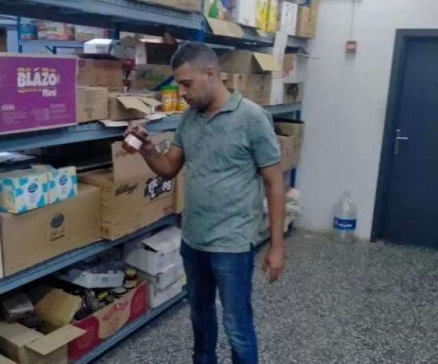 التحفظ على سلع منتهية الصلاحية في حملات للصحة بمختلف مراكز بني سويف