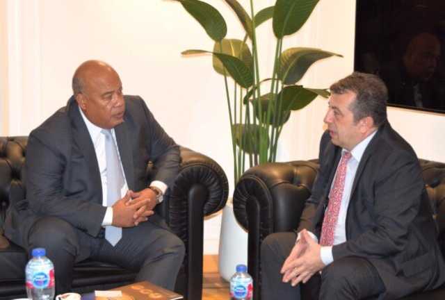 سفير أرمينيا يزور غرفة القاهرة التجارية لتعزيز التبادل التجاري بين البلدين