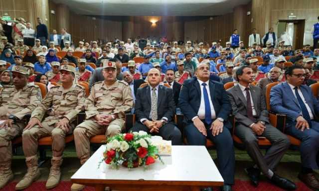 تكريم أسر الشهداء ومصابي العمليات الحربية في احتفالية كبرى بكفرالشيخ