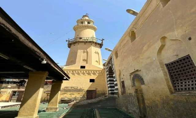 مسجد شيخ العرب همام.. تحفة معمارية بصعيد مصر تواجه خطر التآكل رغم تاريخها العريق