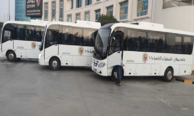 بتكلفة ٤٠ مليون جنيه.. جامعة سوهاج تدعم مستشفياتها بسيارات نقل متطورة