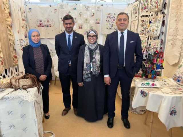 شباب جهاز تنمية المشروعات يشاركون في معرض الصالون الدولي للصناعات التقليدية بالجزائر