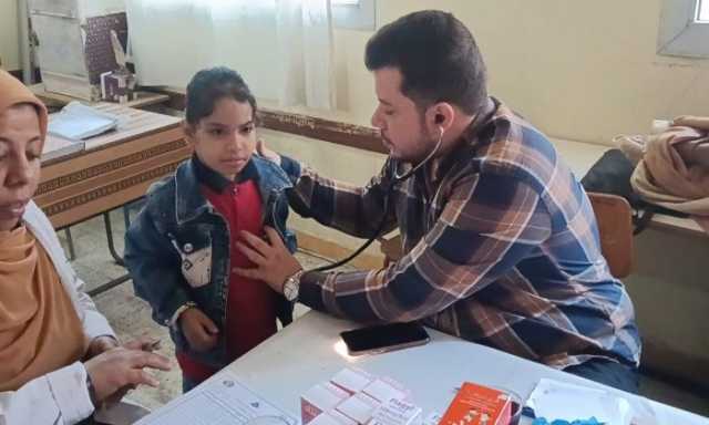 جامعة بنها: الكشف على 288 حالة بالمجان فى قافلة طبية بميت الدريج