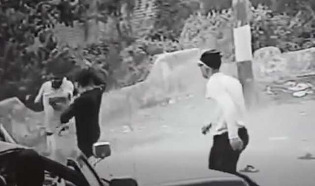 «تاخد كام وتسيب القمر ده».. ذئاب بشرية يقطعون ذراع شاب اعترض على معاكسة زوجته بالدقهلية