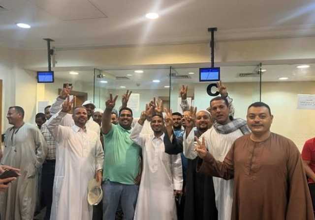 لليوم الثاني.. المصريون بقطر يواصلون التصويت في انتخابات النواب 2025