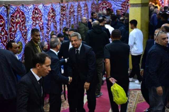 خالد عبد العزيز وممدوح عيد يحضران عزاء الراحل محمد صبري