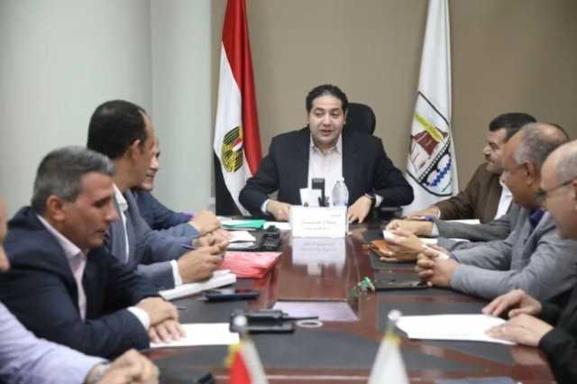 نائب محافظ بني سويف يبحث ملفات تقنين أملاك الدولة قبل عرضها على اللجنة العليا