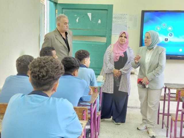 مدير تعليم القاهرة تتفقد مدارس الشرابية.. وتؤكد أهمية التسجيل في منصة كيرو اليابانية