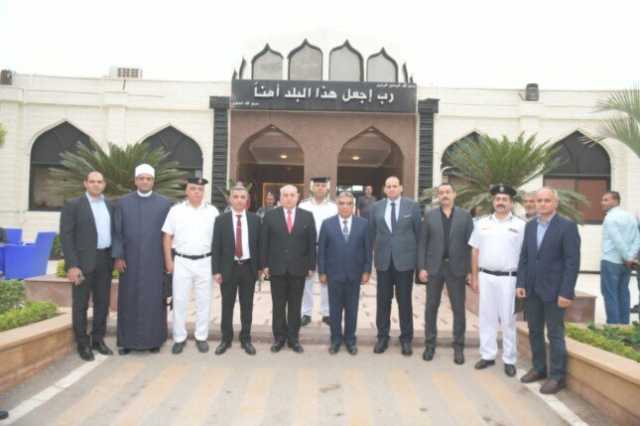 محافظ الدقهلية يشهد القرعة العلنية للفائزين بأداء فريضة الحج