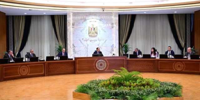 عبر تطبيق «التأشيرة الإلكترونية».. مدبولي يتابع إجراءات دخول السائحين من مختلف المنافذ