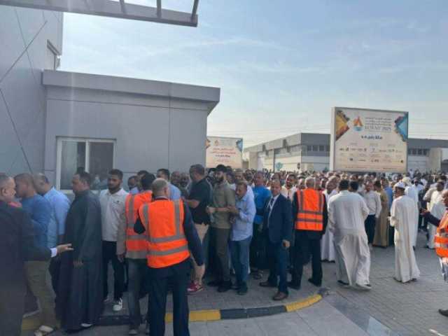 إقبال كثيف من المصريين بالكويت للتصويت في انتخابات مجلس النواب 2025