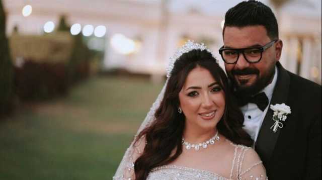 المطربة آية عبد الله تخطف الأنظار خلال حفل زواجها من المخرج محمد العروسي «فيديو»