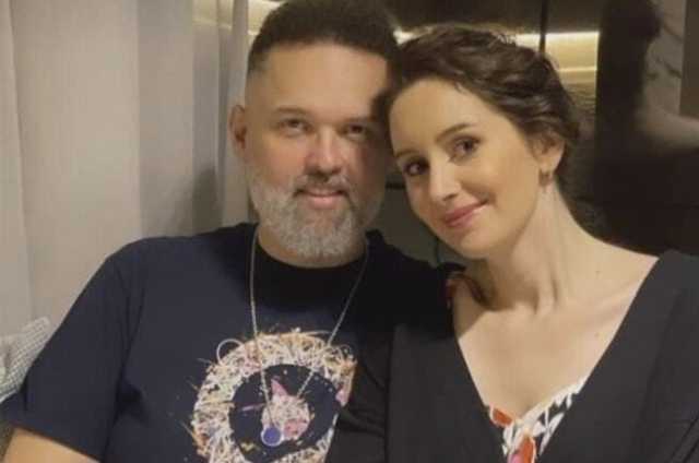 محمد محمود عبد العزيز يكشف عن اسم مولوده الجديد