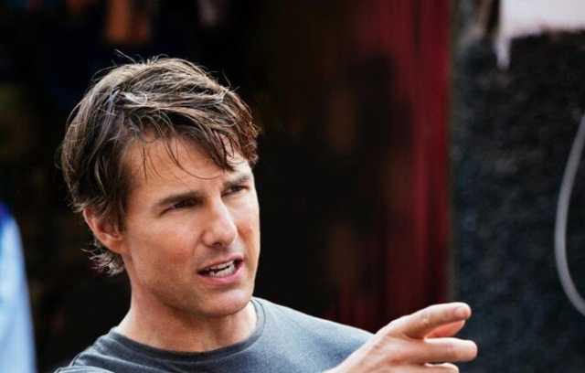 توم كروز يتسلم جائزة أوسكار فخرية في حفل توزيع جوائز الحكام لعام 2025