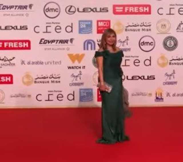 شاهد.. إطلالة لميس الحديدي في حفل افتتاح مهرجان القاهرة السينمائي الدولي