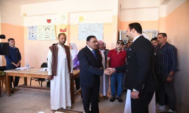 محافظ مطروح يتفقد مستشفى العلمين واللجان الانتخابية في جولة ميدانية شاملة