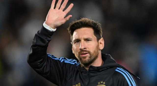 ميسي: لا أريد أن أكون عبئًا على الأرجنتين.. ولم أتخيل رحيلي عن برشلونة بتلك الطريقة