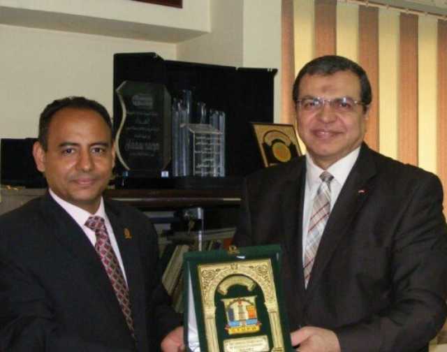 تنصيب محمد سعفان رئيسًا شرفيًا لمؤسسة «الناس لبعضهم» للأعمال الخيرية والتنمية بأسوان